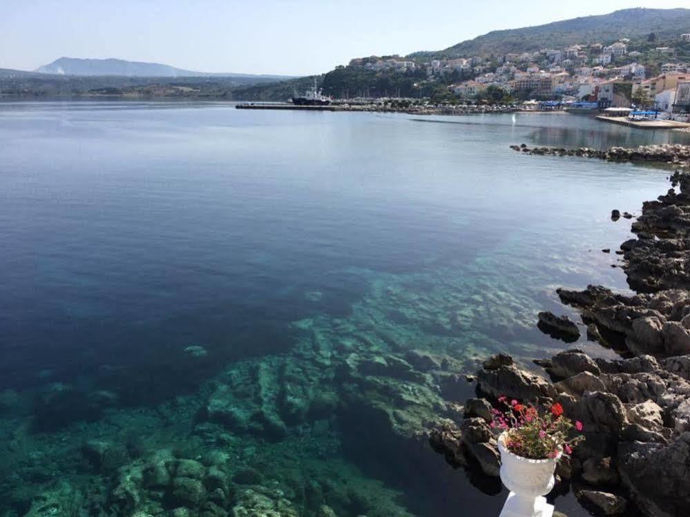 Karalis Beach Hotel Pylos Exterior photo