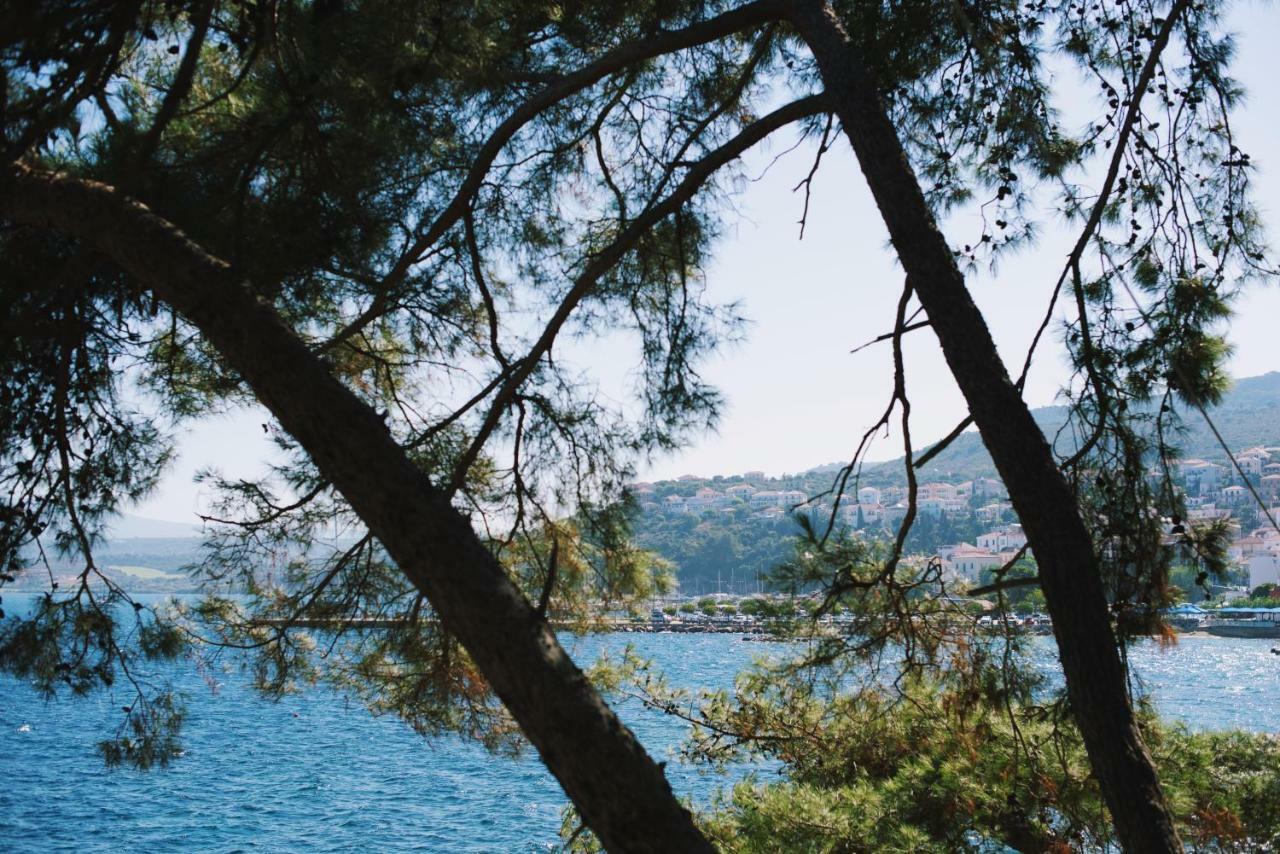 Karalis Beach Hotel Pylos Exterior photo